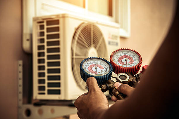 Professional Hvac technician working in Woodworth, OH